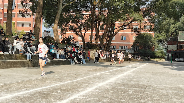 男子1000米比赛